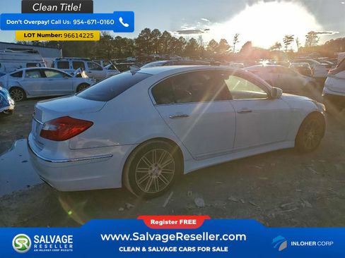 Used 2013 Hyundai Genesis 3.8 image 4