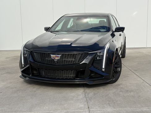 Certified 2025 Cadillac CT5 V Blackwing w/ Precision Package image 1
