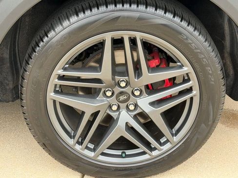 Used 2025 Ford Explorer ST-Line w/ Premium Package image 10