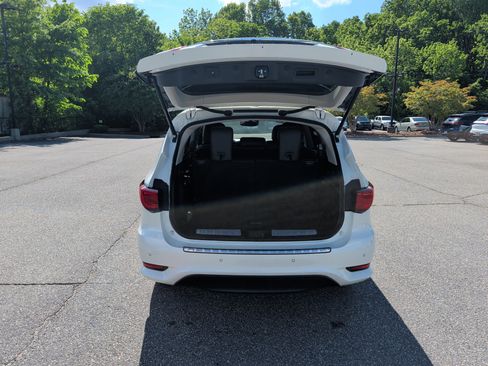 Used 2019 INFINITI QX60 Luxe w/ Sensory Package AWD/4WD image 15