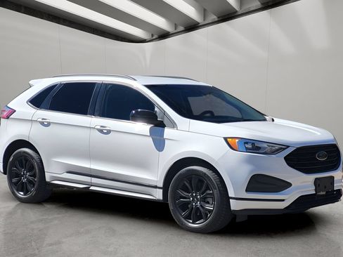 Used 2022 Ford Edge SE w/ Black Appearance Package AWD/4WD image 5