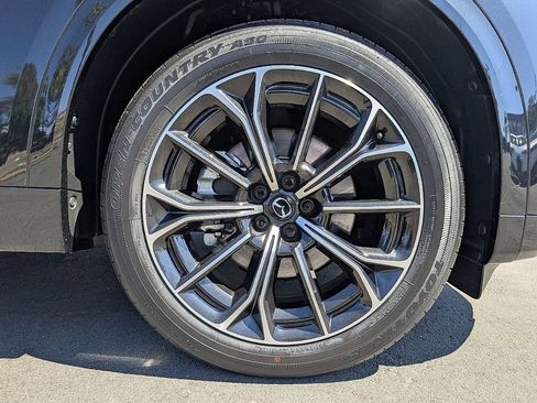 Certified 2025 MAZDA CX-70 3.3 Turbo S w/ Premium Plus image 17