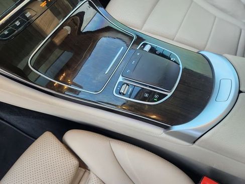 Used 2020 Mercedes-Benz GLC 300 GLC 300 image 20