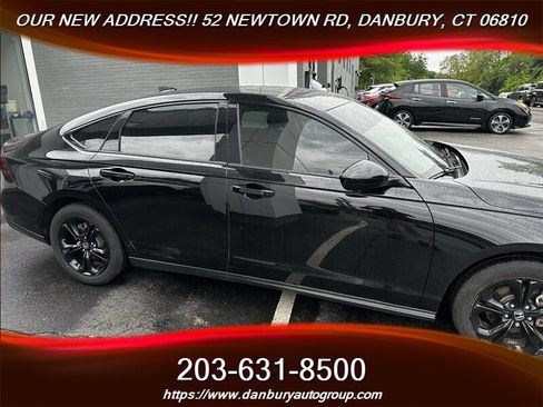 Used 2025 Honda Accord SE image 6