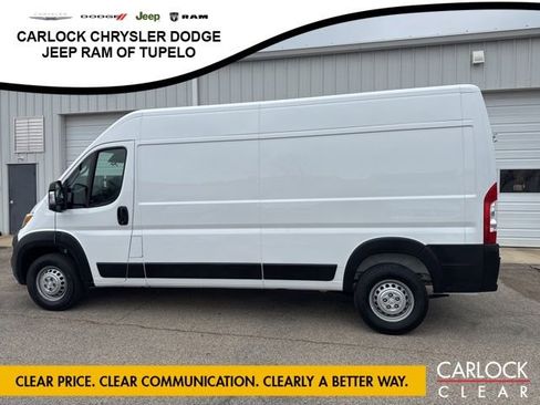 Used 2025 RAM ProMaster 2500 w/ Convenience Group image 9