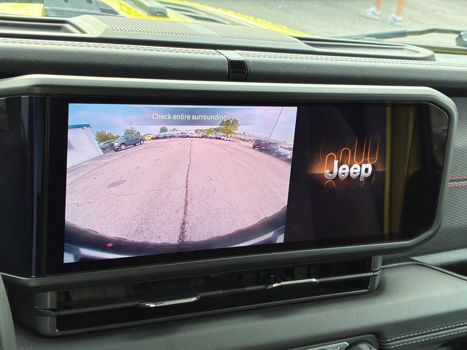 Used 2024 Jeep Wrangler Unlimited Rubicon AWD/4WD image 18