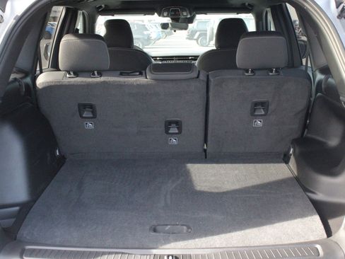 New 2025 Jeep Grand Cherokee Laredo X image 22