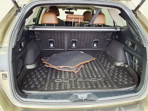 Certified 2021 Subaru Outback Touring XT image 8