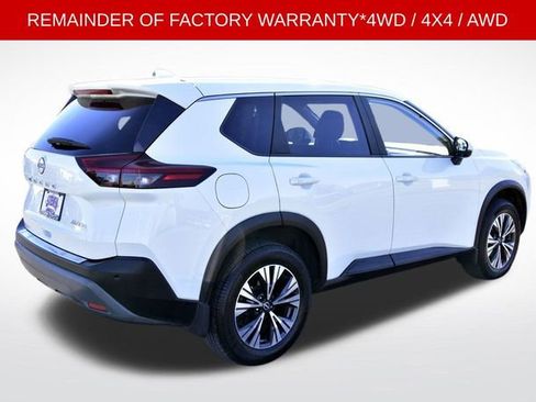 Used 2023 Nissan Rogue SV image 4