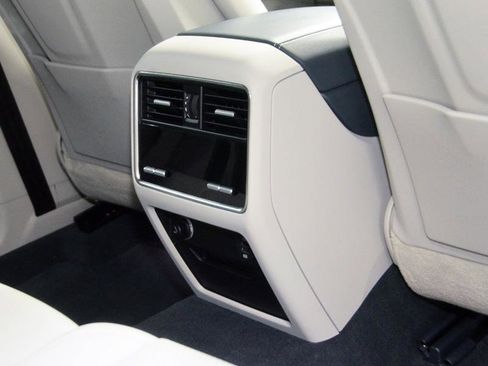 Used 2019 Porsche Cayenne S image 30