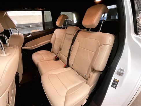 Used 2017 Mercedes-Benz GLS 550 4MATIC image 28