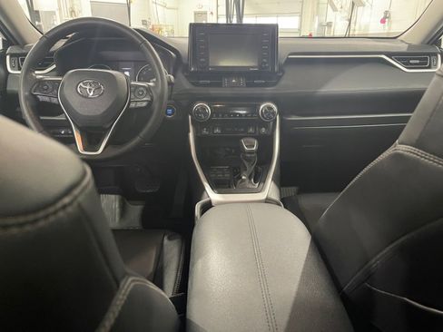 Used 2021 Toyota RAV4 XLE Premium AWD/4WD image 12