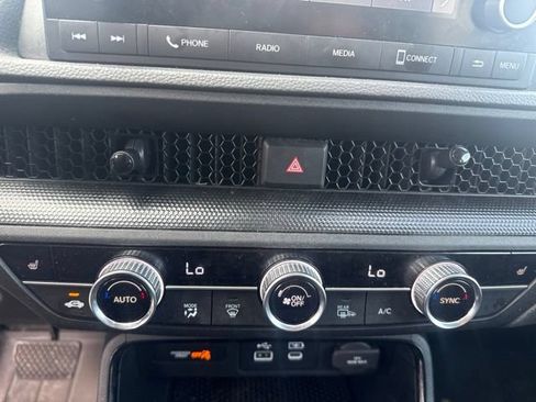 Used 2025 Honda CR-V EX image 15