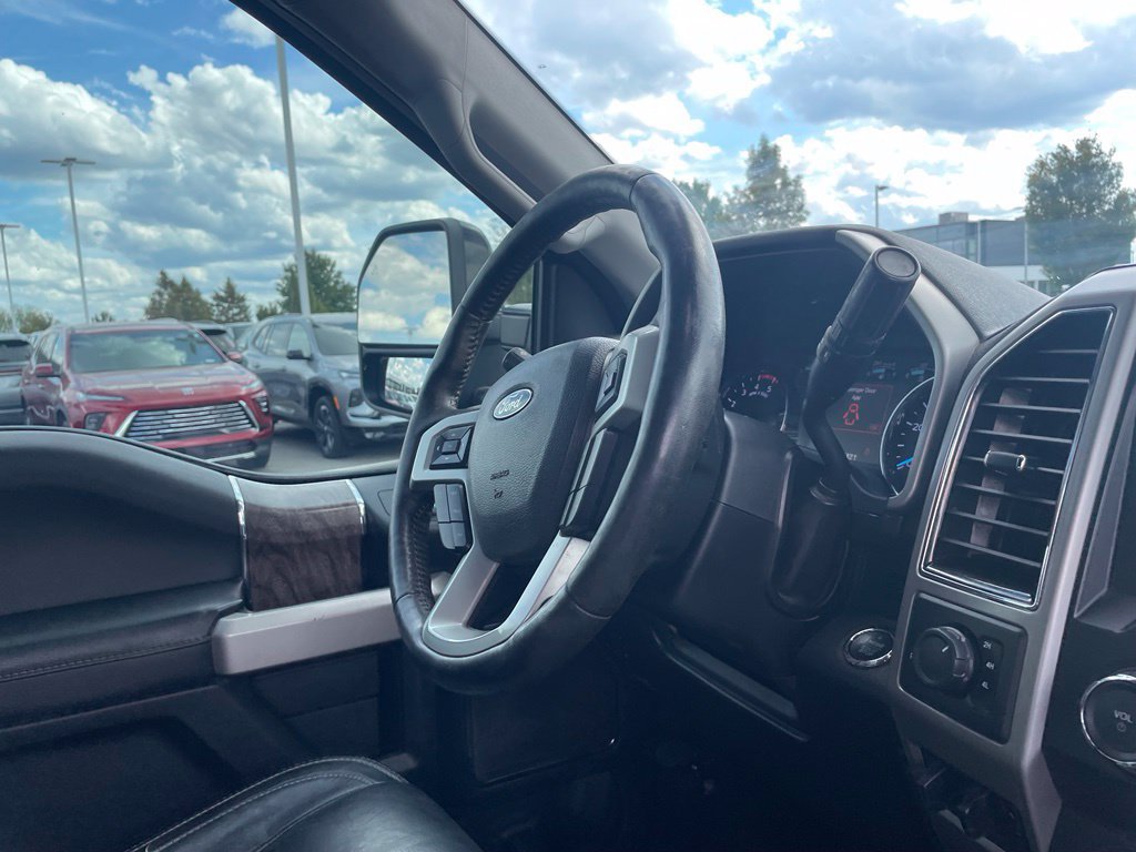 Used 2019 Ford F250 Lariat w/ Lariat Ultimate Package AWD/4WD image 30