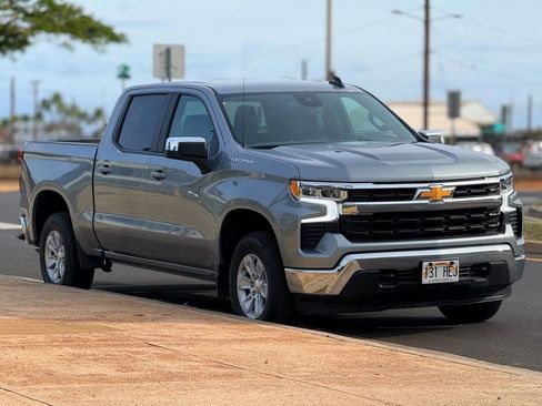 Used 2025 Chevrolet Silverado 1500 LT w/ Protection Package image 6