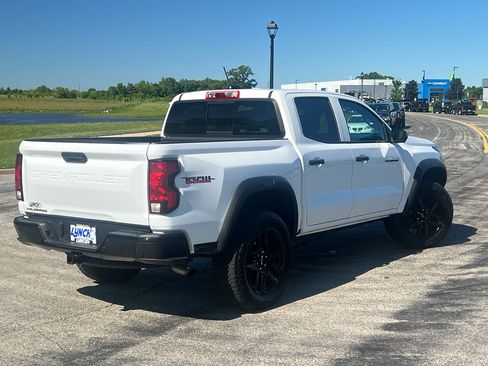 Used 2023 Chevrolet Colorado Trail Boss w/ Technology Package AWD/4WD image 4