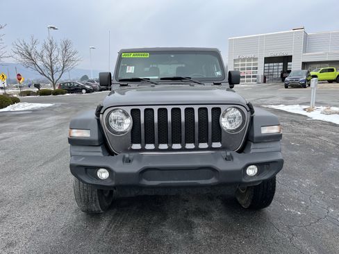 Used 2020 Jeep Wrangler Sport image 8