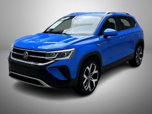 Used 2022 Volkswagen Taos SEL image 1