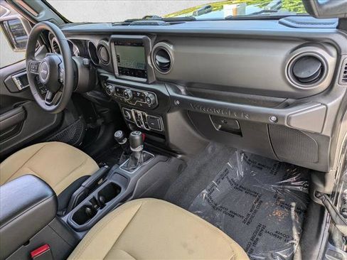 Certified 2023 Jeep Wrangler Unlimited w/ 8.4" Radio Group image 19