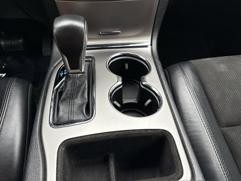 Used 2018 Jeep Grand Cherokee Altitude image 56