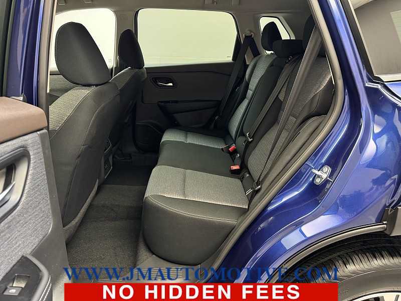 Used 2023 Nissan Rogue SV AWD/4WD image 14