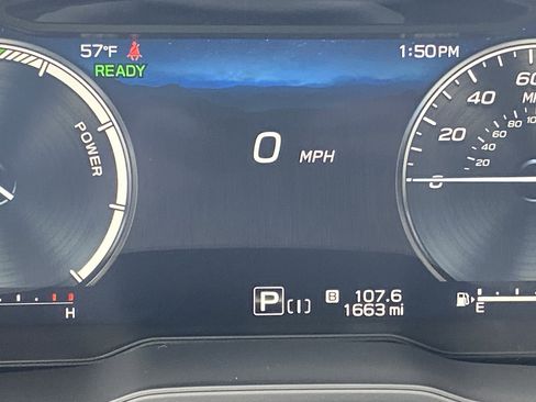 Used 2025 Subaru Forester Premium image 12