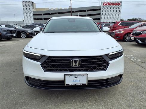 Certified 2025 Honda Accord LX image 19