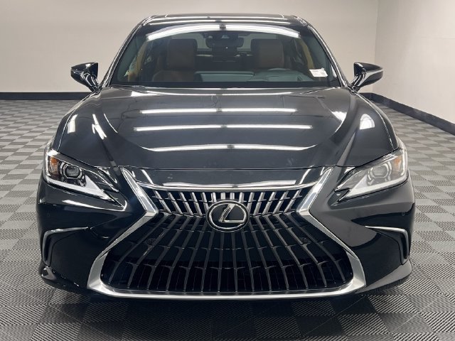 Used 2024 Lexus ES 300h w/ Premium Package FWD image 3
