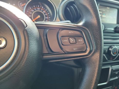 Used 2018 Jeep Wrangler Unlimited Sport AWD/4WD image 20