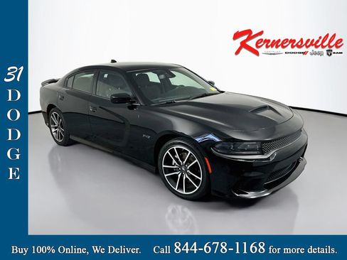 Used 2023 Dodge Charger R/T RWD image 1