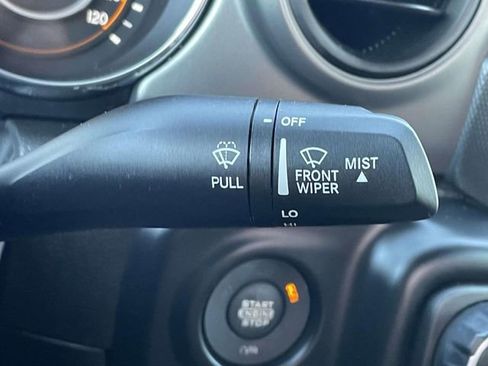 Used 2023 Jeep Gladiator Sport AWD/4WD image 22