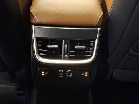 Certified 2024 Subaru Outback Touring XT AWD/4WD image 11