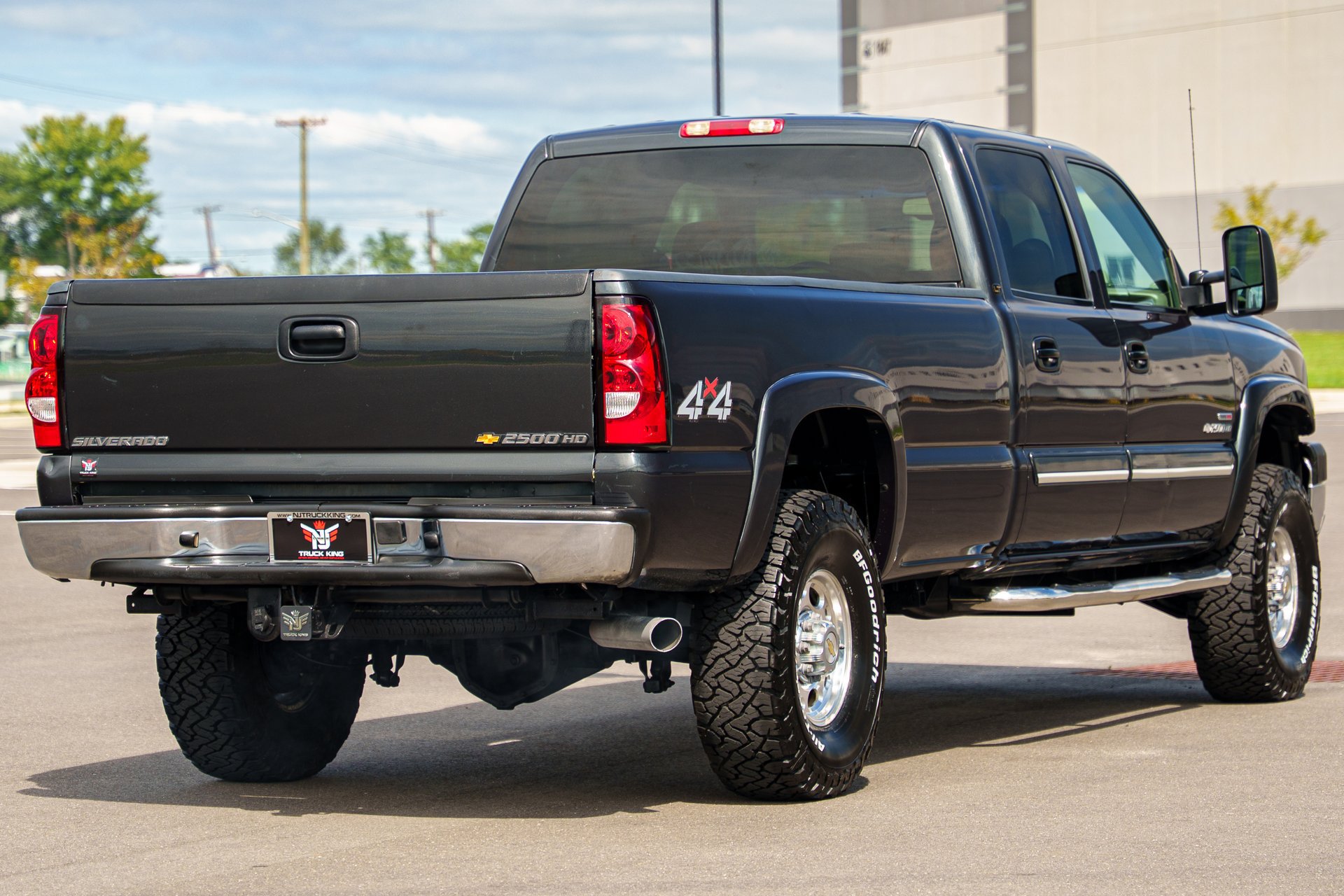 Used 2003 Chevrolet Silverado 2500 LT AWD/4WD image 12