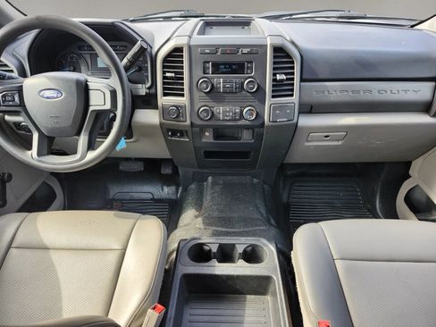 Used 2019 Ford F250 XL AWD/4WD image 11