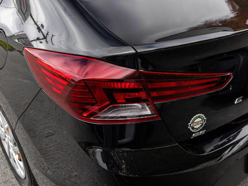 Used 2020 Hyundai Elantra SE FWD image 34