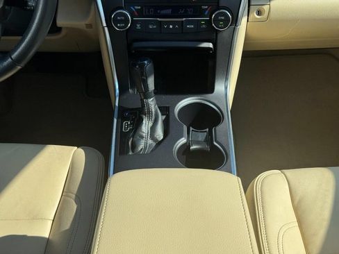 Used 2017 Toyota Camry XLE w/ Advanced Technology Package FWD image 19