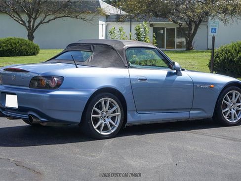 Used 2004 Honda S2000 image 19