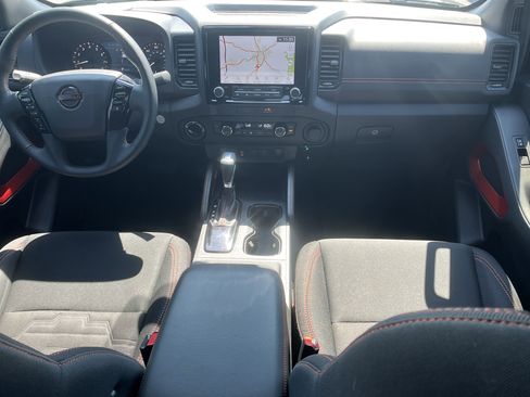 Used 2022 Nissan Frontier PRO-4X w/ Technology Package image 25