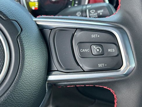 Used 2023 Jeep Wrangler Unlimited Rubicon 4xe image 28