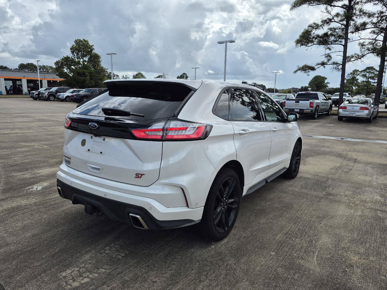 Used 2019 Ford Edge ST w/ Equipment Group 401A AWD/4WD image 15