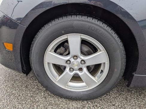 Used 2016 Chevrolet Cruze LT image 19
