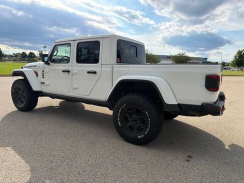 Used 2021 Jeep Gladiator Mojave AWD/4WD image 2