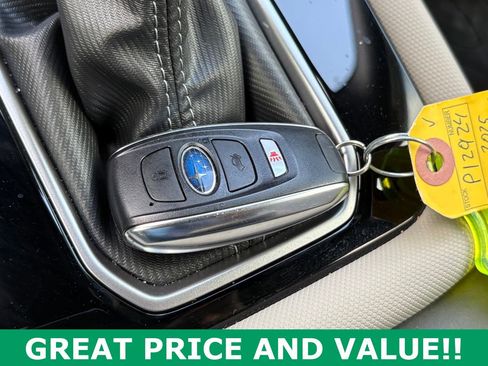 Used 2025 Subaru Forester Premium AWD/4WD image 42