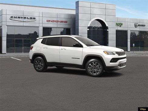 New 2026 Jeep Compass Latitude image 10