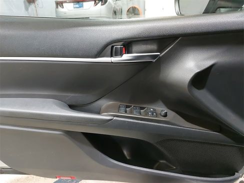 Used 2023 Toyota Camry SE image 26