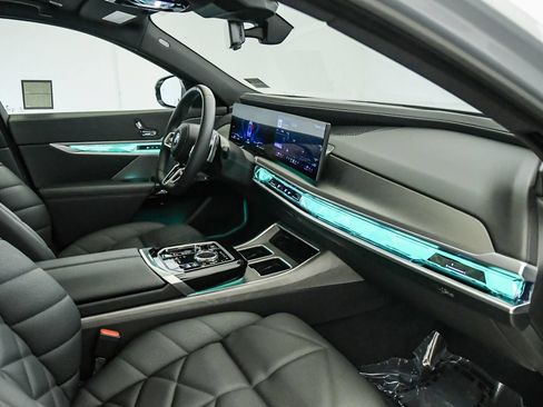 Certified 2023 BMW 740i RWD image 16