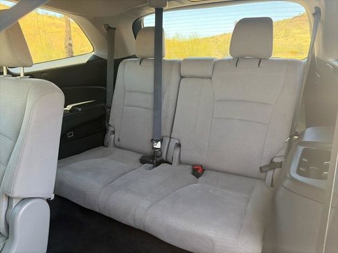 Used 2017 Honda Pilot EX image 30