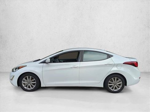 Used 2015 Hyundai Elantra SE w/ Option Group 02 FWD image 8