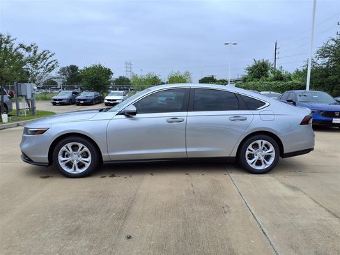Used 2026 Honda Accord LX image 9