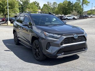 Used 2022 Toyota RAV4 SE w/ Convenience Package AWD/4WD video 3
